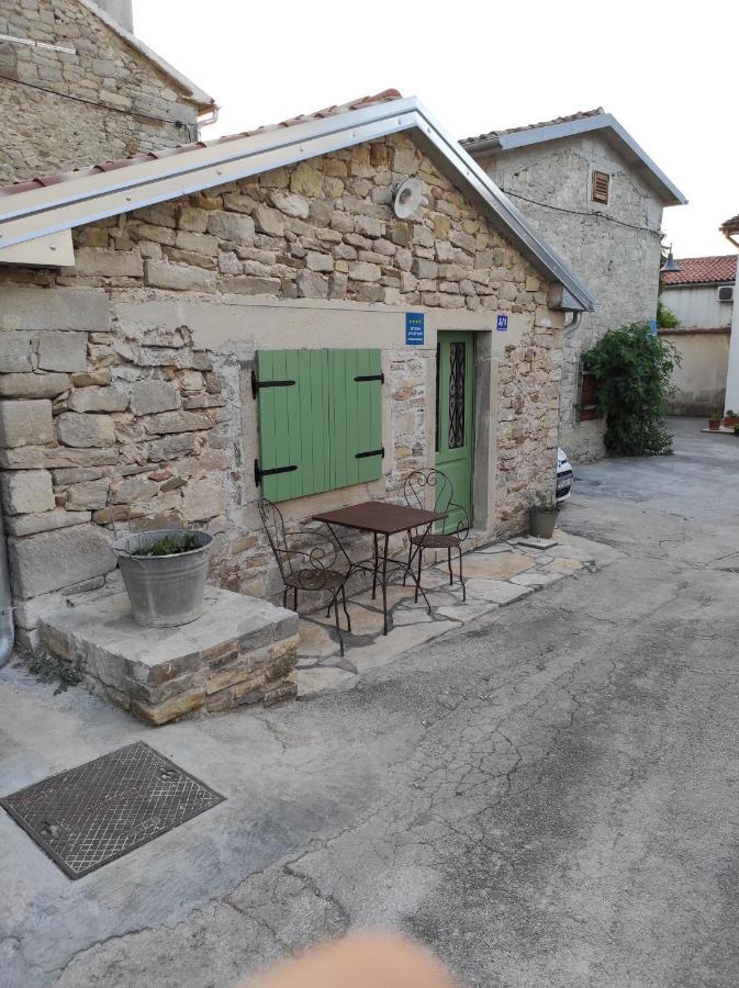 Apartament Ema Buzet Zewnętrze zdjęcie